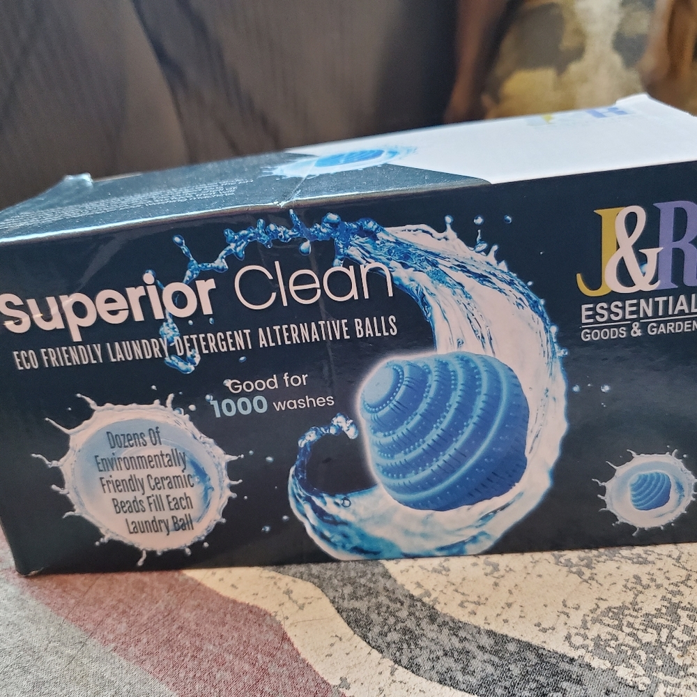 Eco Friendly non-chemical detergent laundry ball